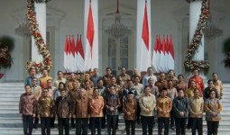 Umumkan Nama Menteri, Jokowi Pastikan yang Tidak Serius Segera Dicopot.