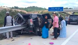Kecelakaan di Tol Balikpapan-Samarinda, 8 Penumpang Dilarikan ke Rumah Sakit