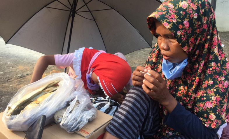 Kisah Inspiratif Penjual Ikan Asin di Samarinda, Buta Sejak Lahir dan Ditinggal Pergi Suami