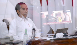 Pemerintah Kucurkan Dana Rp677,2 Triliun untuk Covid-19, Jokowi : Jangan Sampai Terperosok