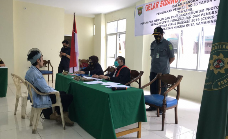 Risih Gunakan Masker, Puluhan Pengendara di Samarinda Terjaring Giat Yustisi