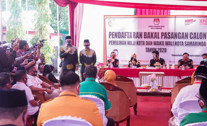 Bapaslon Andi Harun-Rusmadi Jadi Kontestan Pertama yang Mendaftar ke KPU Samarinda