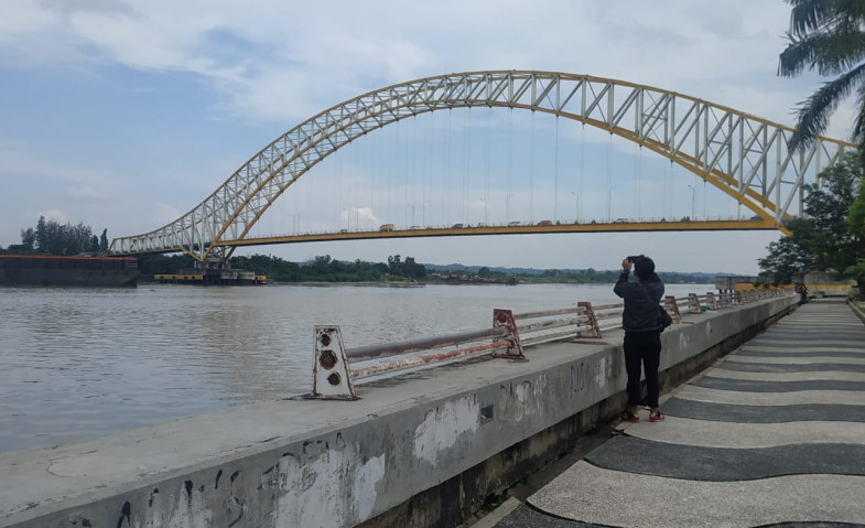 Didatangkan dari Jepang, Progres Lampu Tematik Jembatan Kartanegara Sudah 60 Persen