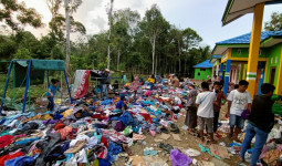 Pakaian Bekas 'Banjiri' Posko Bencana Banjir di Kalsel, Bantuan Makanan dan Obat-obatan Mendesak