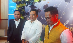 Wisuda Bareng, Tiga Bersaudara Bani Mas'ud Gelar Syukuran di Hotel Selyca Samarinda