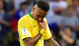 Terancam Dua Tahun Penjara, Neymar Dituduh Melakukan Korupsi dan Penipuan