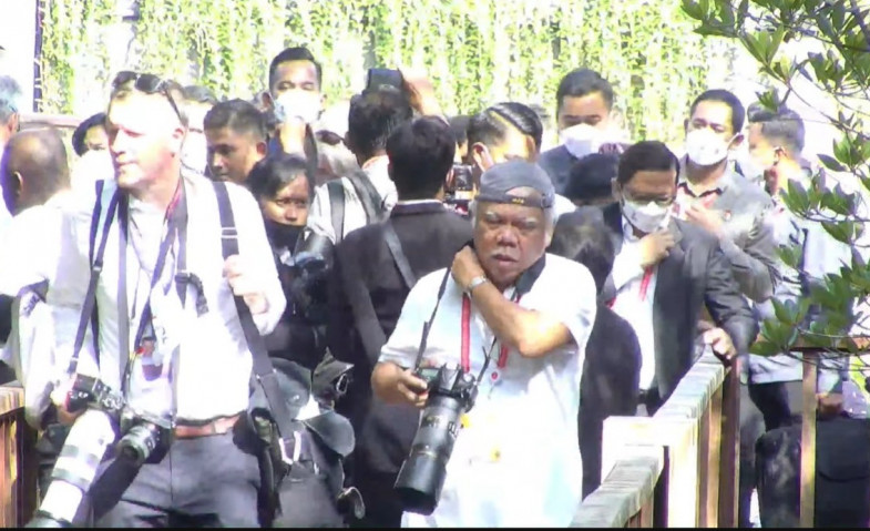 Aksi Kocak Menteri PUPR Basuki Hadimuljo, Sibuk Jadi Fotografer Presiden Jokowi di KTT G20