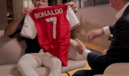 Cristiano Ronaldo Bakal Pindah ke Arsenal?