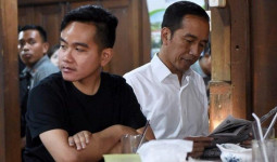 Membaca Manuver Politik Jokowi