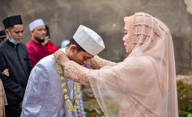 Suami Jarang Pulang, Istri Berhubungan Badan dengan Menantu: Rozi Khianati Norma Rismala