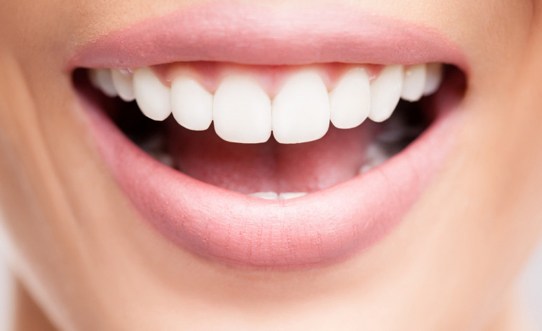 9 Cara Menjaga Kesehatan Gigi dan Mulut yang Perlu Anda Lakukan Secara Rutin