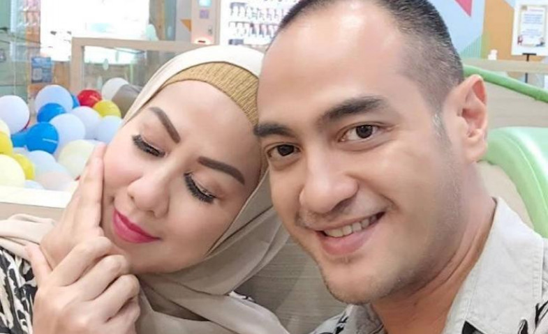 Akhirnya Vena Melinda Mengakui Batal Cerai dari Ferry Irawan karena Masih Cinta