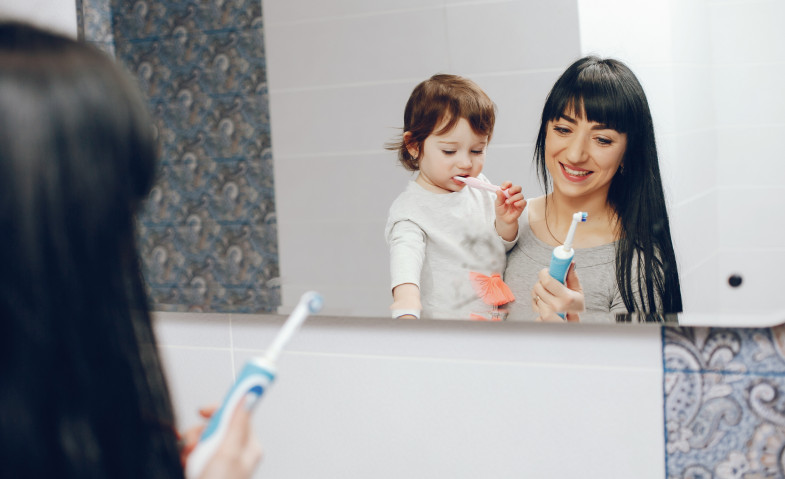 Cara Tepat Menjaga Kesehatan Gigi Pada Anak