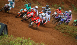 Crosser AHRT Sapu Bersih Gelar Juara Kejurnas Motocross 2022