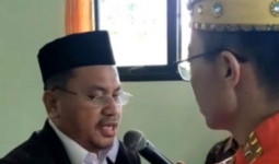 Penghulu Ini Tuntun Akad Nikah Pakai Bahasa China, Sah?