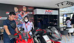 Apparel Seri Honda Racing Corporation Terbaru Ramaikan World Superbike 2023
