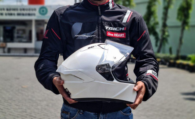 Astra Motor Kaltim 2 Berbagi Tips Memilih Helm yang Aman Bagi Pengendara
