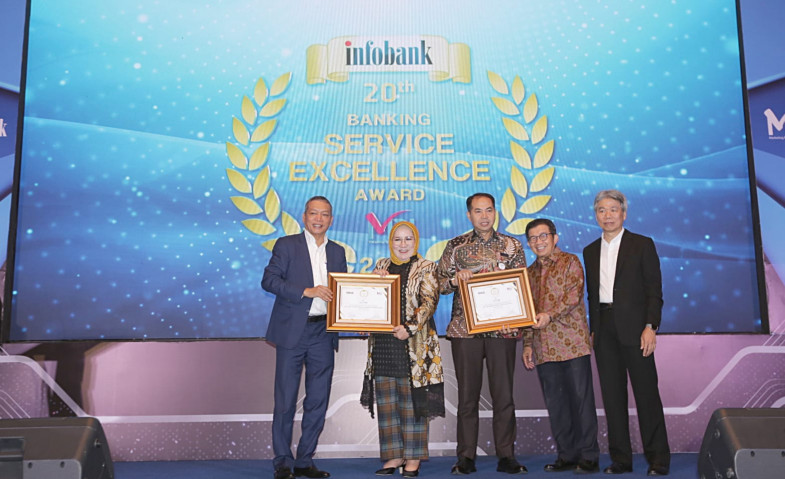 Miliki Layanan Perbankan Prioritas Handal, bank bjb Raih Tiga Penghargaan di Infobank-MRI Banking Service Excellence Recognition 2023