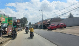 Ada Perbaikan, Pengendara yang Melintas di Jalan Suryanata Bakal Dialihkan ke Jalur Ini!