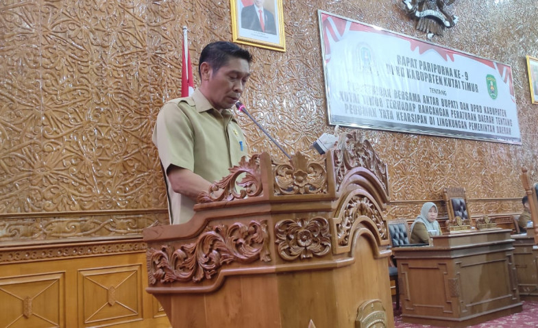 DPRD dan Pemkab Kutim Setuji Raperda Pedoman Tata Kearsipan Jadi Perda