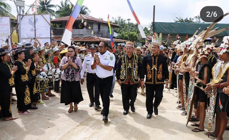 Gelar Mubes Temengan Iwan ke-VII, Wabup Kutim Kasmidi Bulang Apresiasi Suku Lepoq Tepu Tetap Bersatu