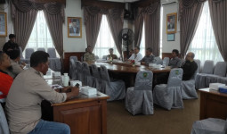 Komisi D DPRD Kutim Sarankan Disnakertrans Selesaikan Permasalahan PHK Sepihak Karyawan PT AEL