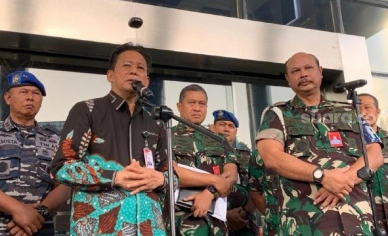 KPK Minta Maaf ke TNI Usai Tetapkan Kabasarnas Henri Alfiandi Sebagai Tersangka
