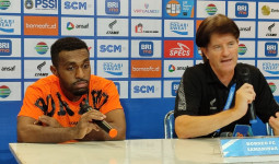 Menang Skor 3-1 atas Bali United, Pelatih Borneo FC Pieter Huistra Akui Sempat Terganggu Keputusan Wasit