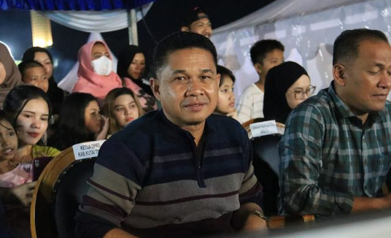 Ketua DPRD Joni Kutim Anggap Local Market Bisa Kembangkan Ide Kreatif Anak Muda