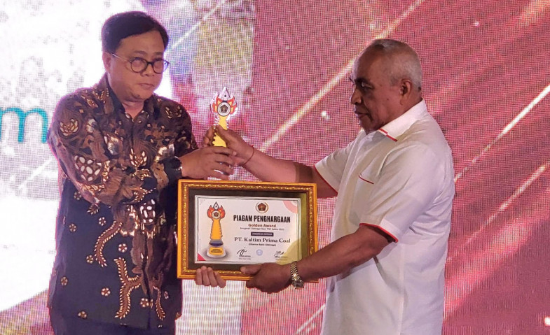 KPC Raih Golden Siwo Award dari PWI Pusat
