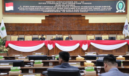 Paripurna ke-18, Pemprov Kaltim Sampaikan Laporan Keuangan APBD 2022