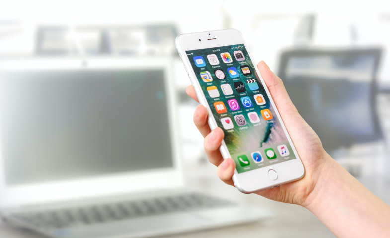 Aturan Baru, Seluruh Karyawan PNS dan BUMN Dilarang Menggunakan iPhone