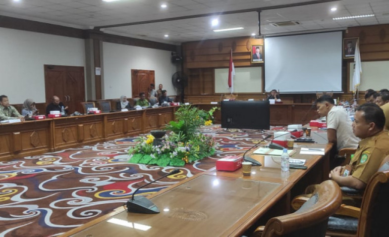DPRD Kutim Terus Kawal Sengketa Lahan Poktan Karya Bersama dengan PT Indominco Mandiri