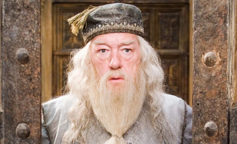 Kabar Duka! Aktor Legendaris Michael Gambon Pemeran Dumbledore Di ...