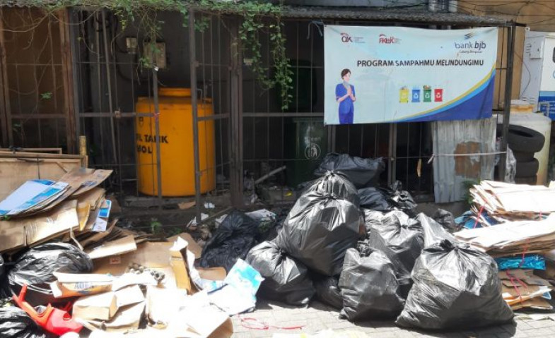 Tukar Sampah dengan Polis Asuransi, bank bjb KC Denpasar Komit Implementasikan Pergub Bali MASARI Sampah,