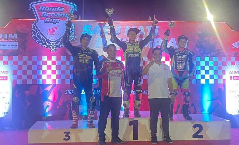 Bangga! Pebalap Borneo Naik Podium di Honda Dream Cup 2023