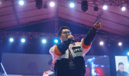 Pecah! Penampilan Jamrud di Festival Budaya Nusantara Sukses Buat Ribuan Penonton Heboh