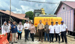 Wakil Ketua DPRD Kaltim Seno Aji Mengecek Langsung Pembangunan Drainase Kelurahan Loa Ipuh, Tenggarong, Kukar