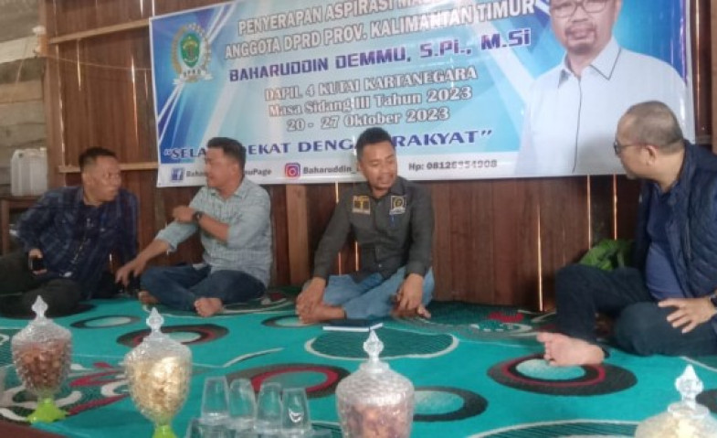 Baharuddin Demmu Reses di Desa Sepatin, Kukar, Warga Keluhkan Infrastruktur Jembatan yang Kurang Kokoh