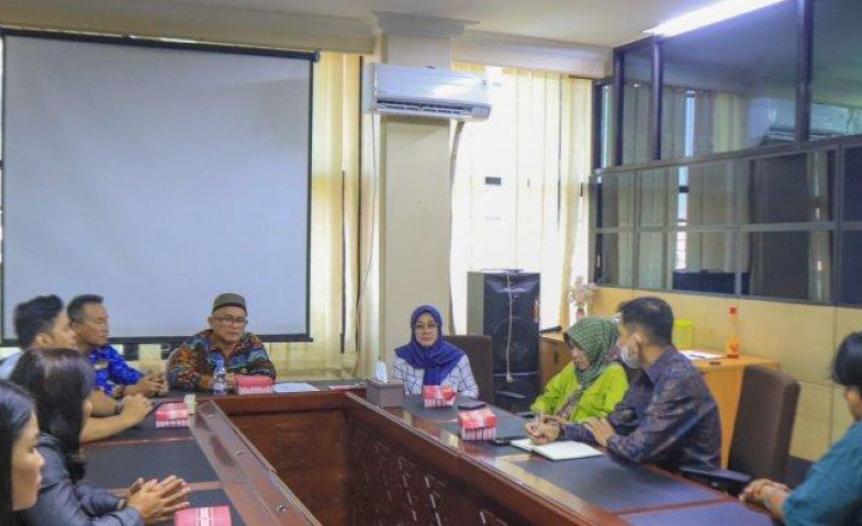 DPRD Kaltim Terima Kunjungan Rombongan Setwan Kubar, Konsultasi Proses Penyusunan Perda