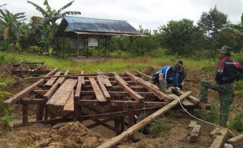 Dukung Program RLTH, Kelurahan Bukit Biru Turut Bantu Proses Bedah Rumah Tak Layak Huni