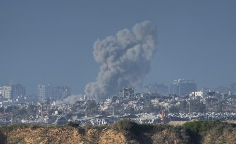 Biadab! Israel Serang Jalur Gaza pada Malam Natal, Sebanyak 60 Warga Sipil Dilaporkan Tewas