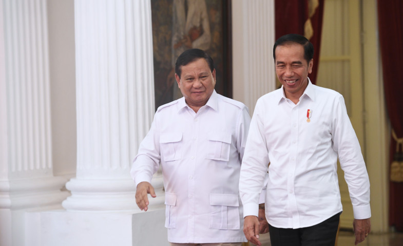 PDIP Klaim Prabowo Gagal Meniru Gaya Jokowi di Panggung Debat Perdana Capres
