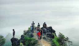 Puncak Bukit Biru, Wisata Pendakian Baru di Kukar yang Siap Dikembangkan