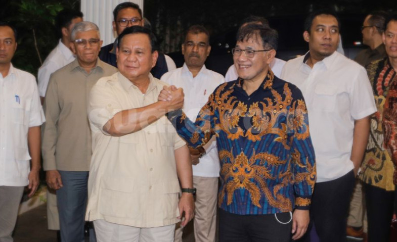 Kala Prabowo Menyapa Aktivis 98 yang Pernah Diburunya: Sorry Man, Dulu Gue Kejar-kejar Lu