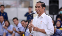 Begini Respons Santai Jokowi Saat Civitas Academica UGM, UI dan UII Keluarkan Petisi Kritik Presiden