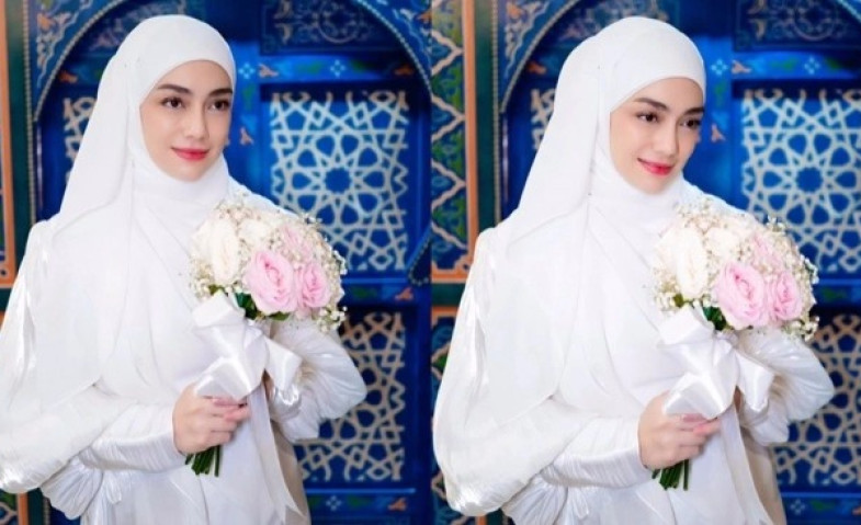Celine Evangelista Tampil Pakai Hijab dan Gamis Syar'i, Sudah Resmi Mualaf? Begini Jawabannya