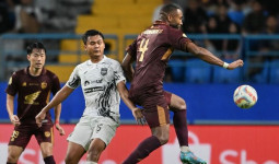 Gol Victor Mansaray Menyelamatkan PSM Makassar dari Kekalahan Lawan Borneo FC, Pesut Etam Tetap di Puncak Klasemen