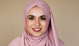 Jangan Sampai Salah, Begini Cara Memilih Warna Hijab Lebaran untuk Kulit Sawo Matang Agar Wajah Tampak Cerah