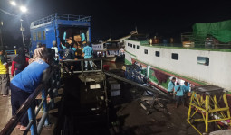1.500 Paket Sembako untuk Korban Banjir Mahulu Dikirim Lewat Sungai Mahakam